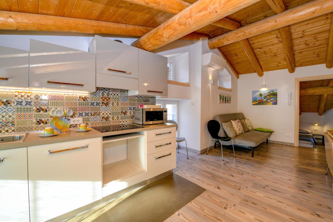 דירות Tremosine Casa Nel Borgo - Il Gufo מראה חיצוני תמונה