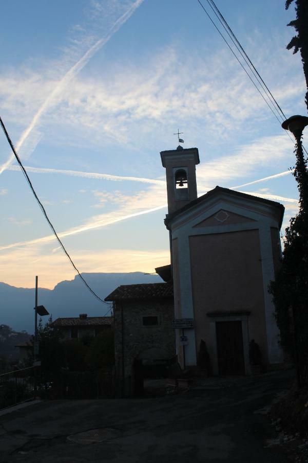 דירות Tremosine Casa Nel Borgo - Il Gufo מראה חיצוני תמונה
